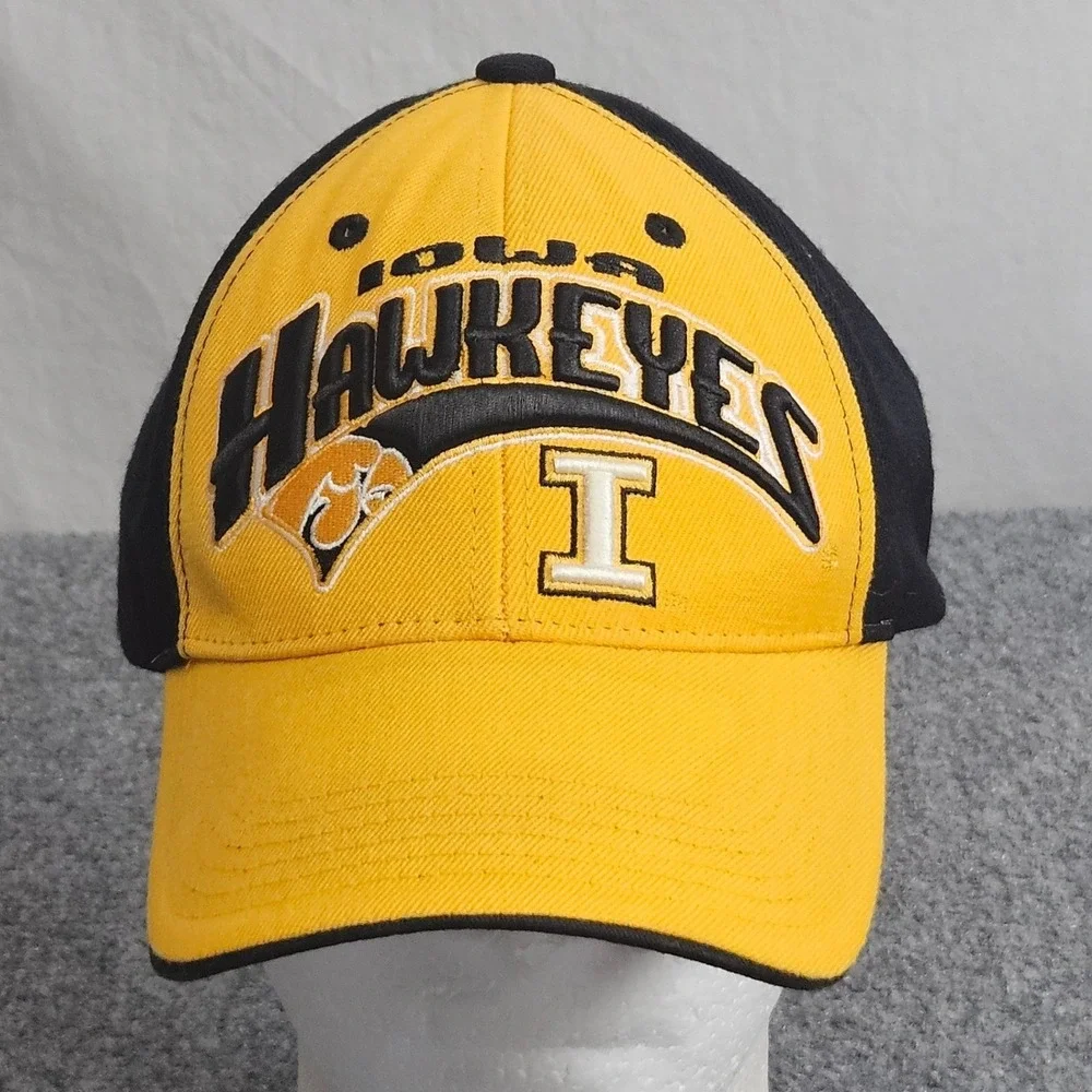 Iowa Hawkeyes Hat Top of‎ the World Yellow Black Embroidered NCAA Cap Y2K Sports